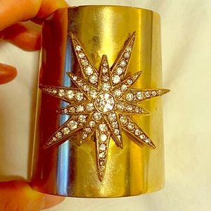 Gold cuff with Star with Rhinestone